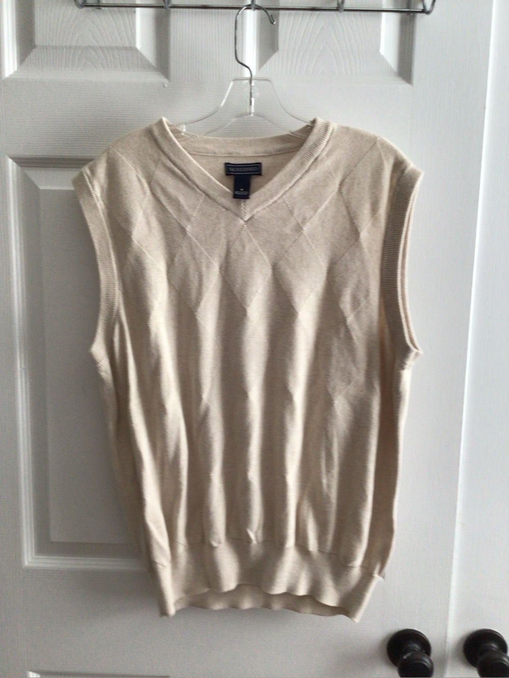 Men's Sleeveless V-Neck Sweater Vest in Cream